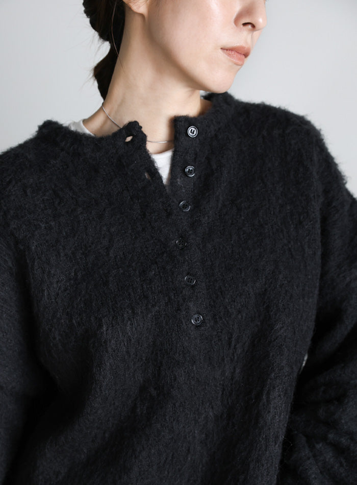 ウールタッチヘンリーネックオーバーニット