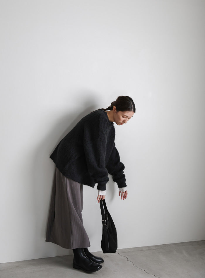 ウールタッチヘンリーネックオーバーニット