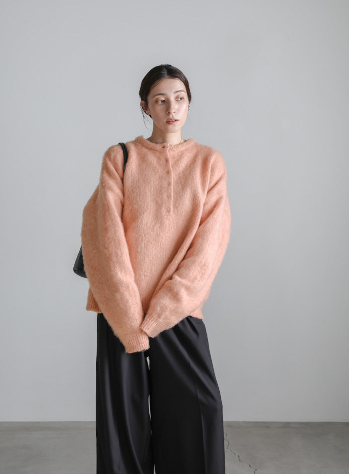 ウールタッチヘンリーネックオーバーニット