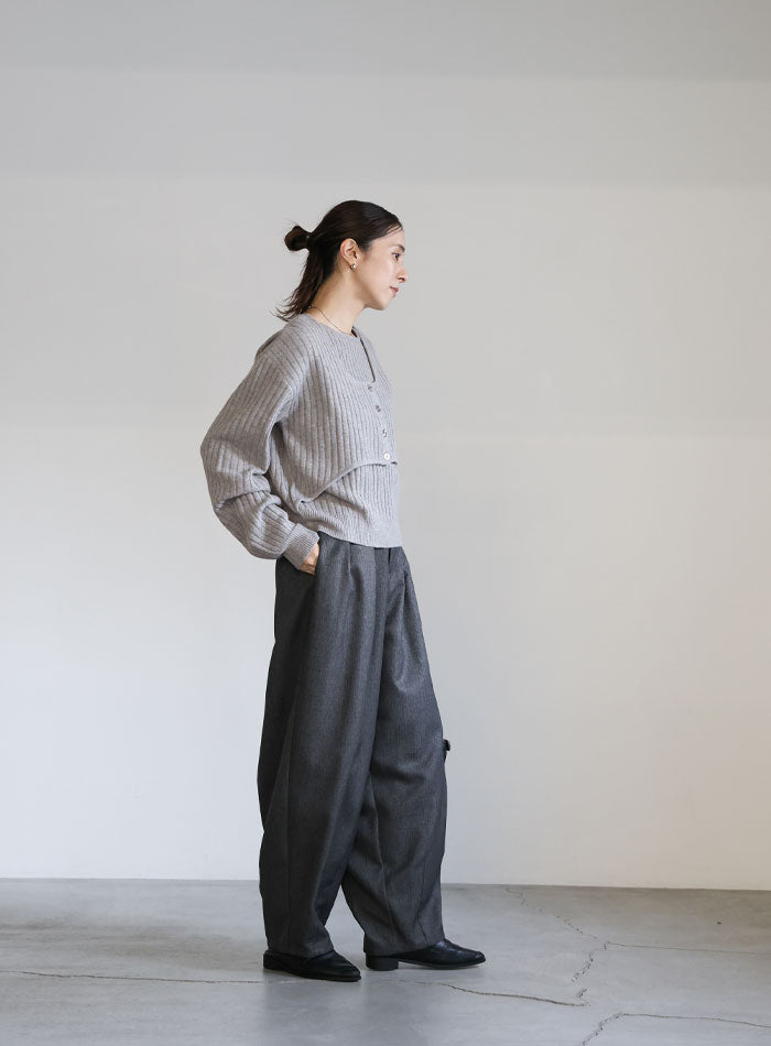 レイヤードデザインニット