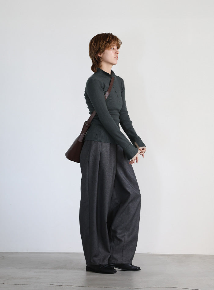 レイヤードスリーブヘンリーネックニット