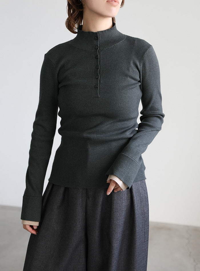 レイヤードスリーブヘンリーネックニット