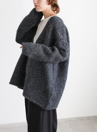 アウトリンキングVネックオーバーニット