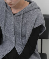 ボタンデザインモヘアライクフードベスト