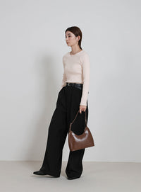 クルーネックリブニット