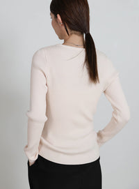 クルーネックリブニット