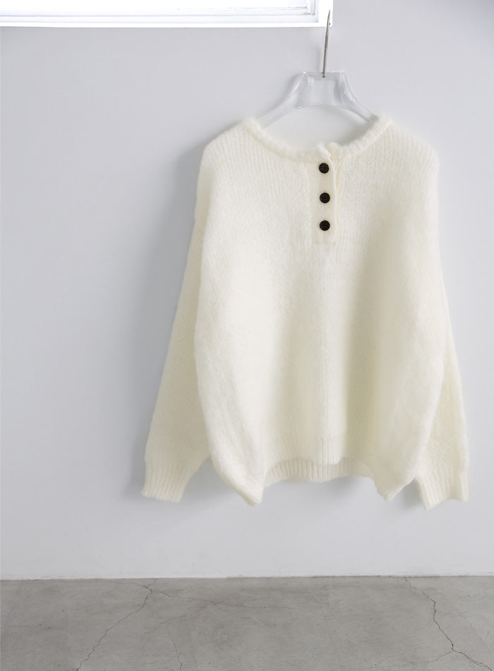 ヘンリーネックオーバーニット