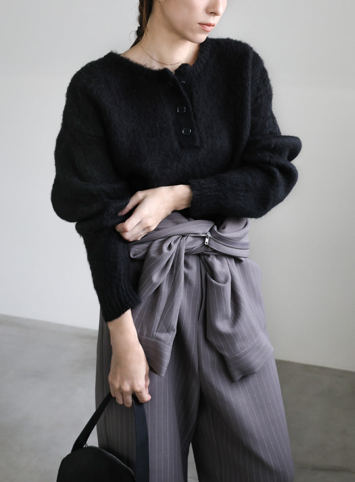 ヘンリーネックオーバーニット