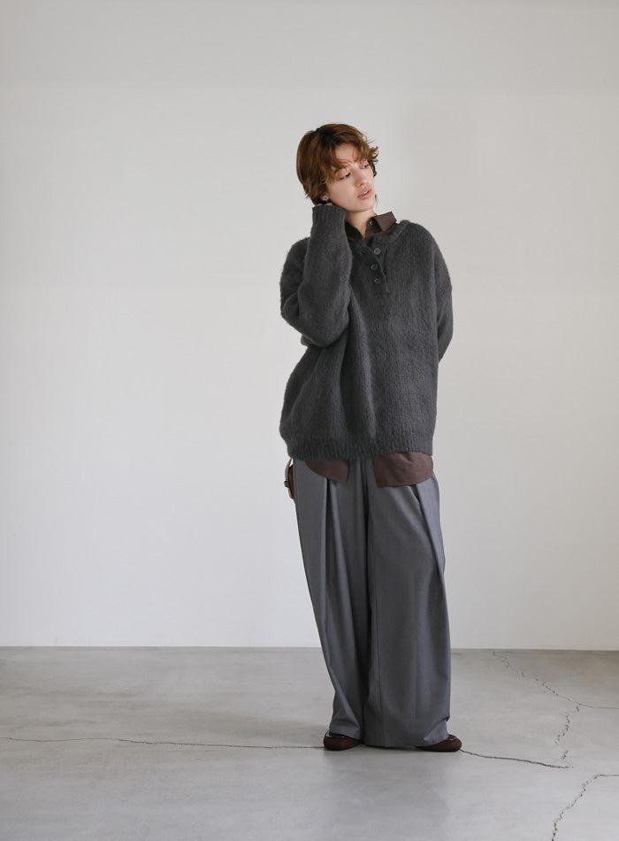 ヘンリーネックオーバーニット