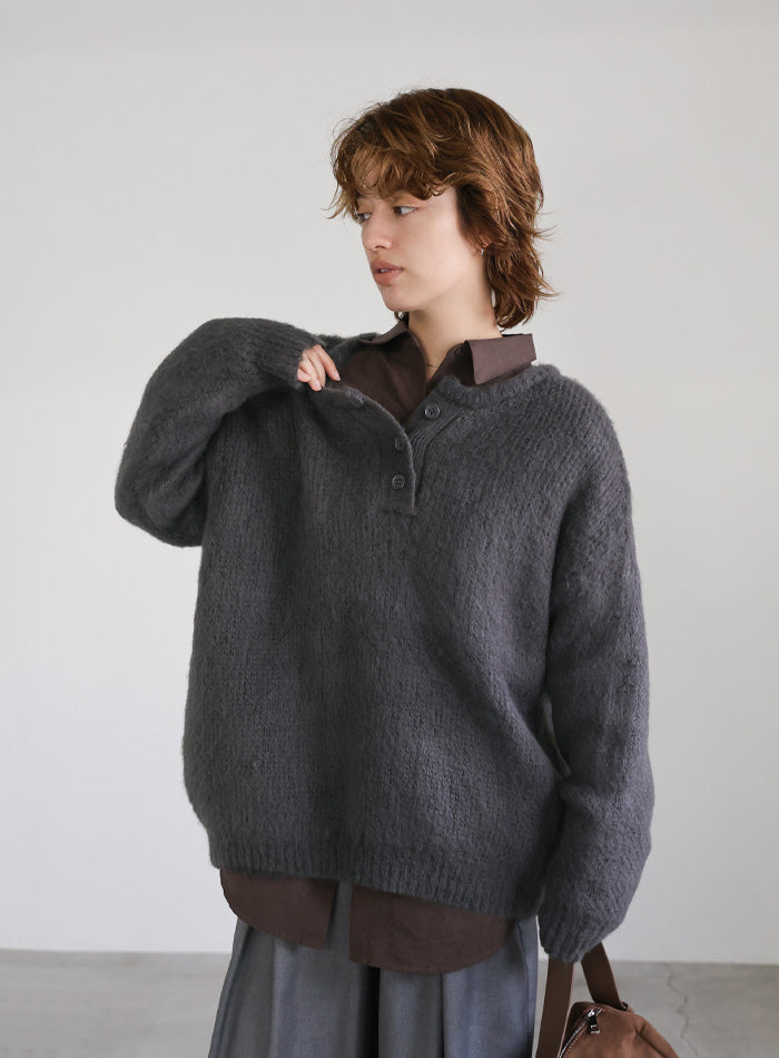 ヘンリーネックオーバーニット