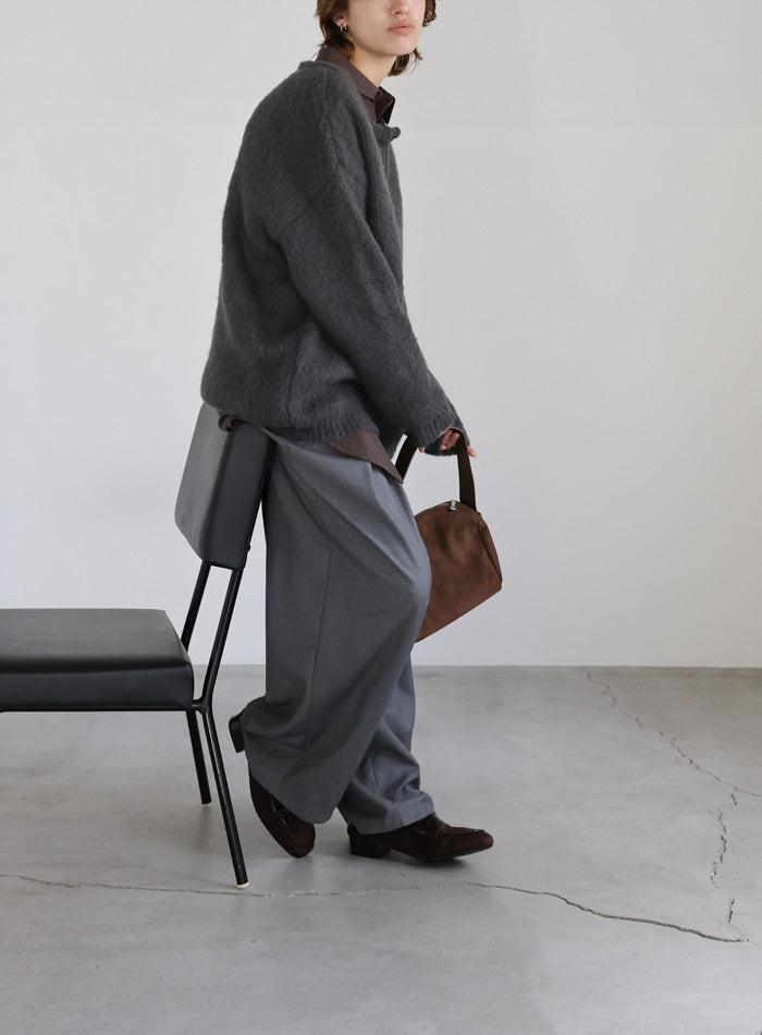 ヘンリーネックオーバーニット