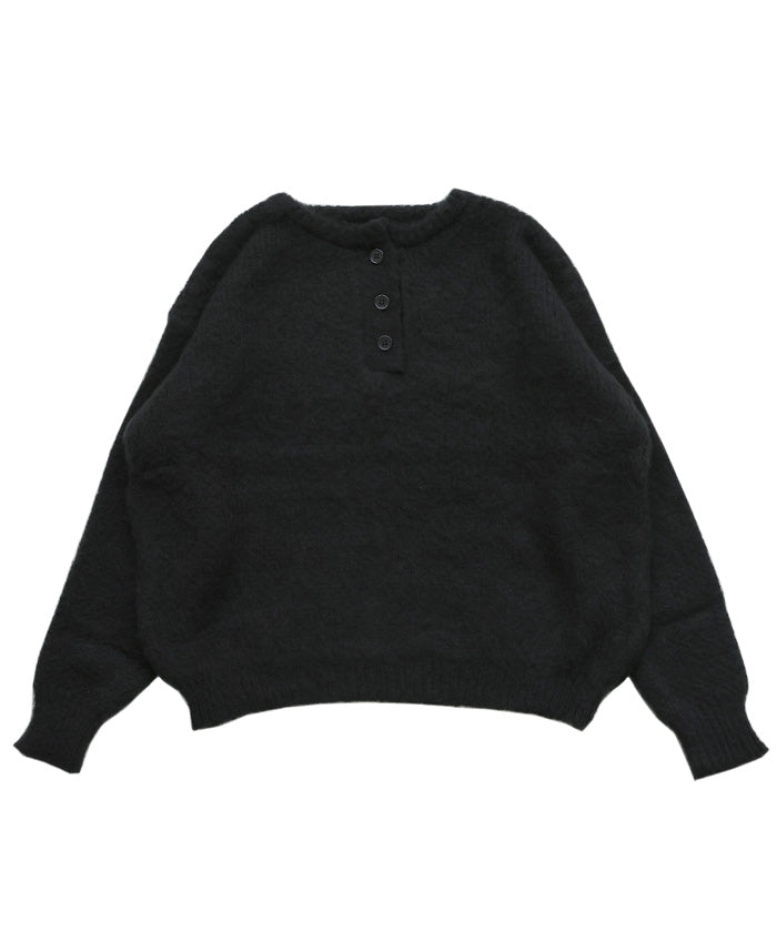 ヘンリーネックオーバーニット