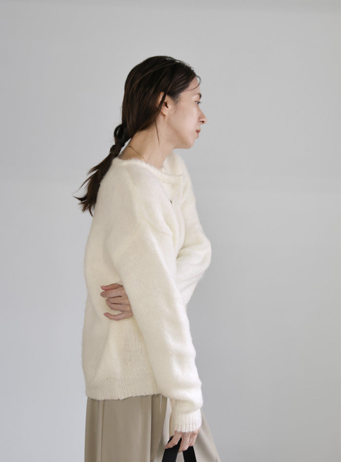 ヘンリーネックオーバーニット