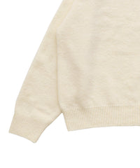 シンプルVネックニット