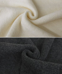 シンプルVネックニット