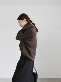 シンプルVネックニット