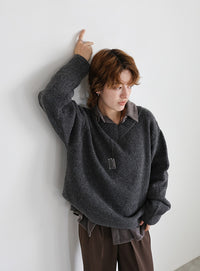 シンプルVネックニット