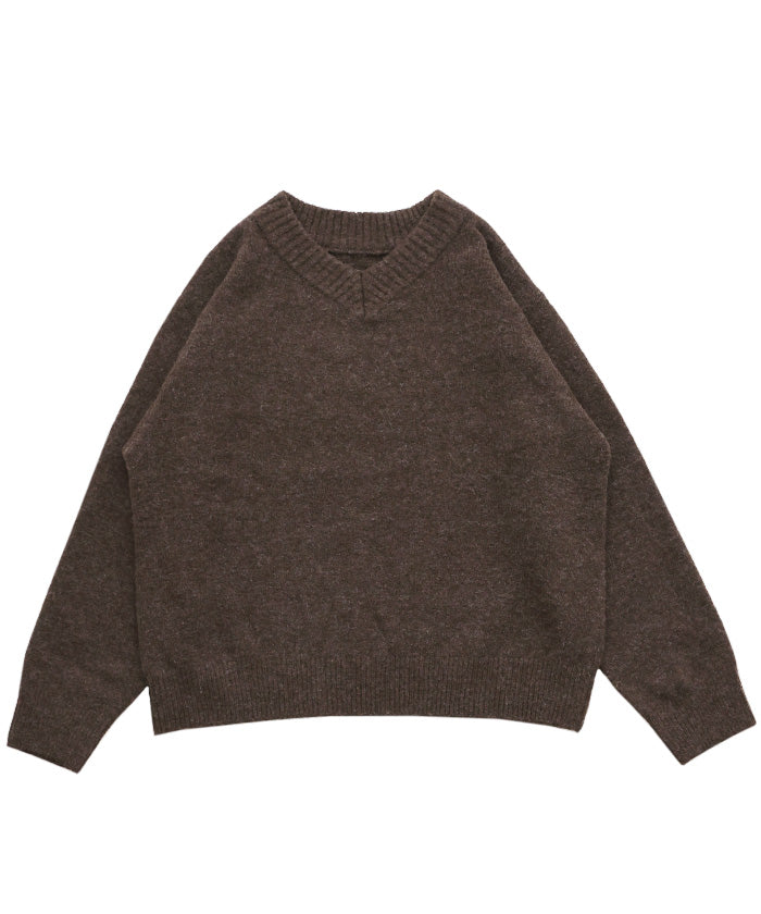 シンプルVネックニット