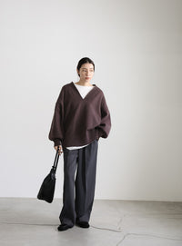 Vネックボリュームスリーブオーバーニット