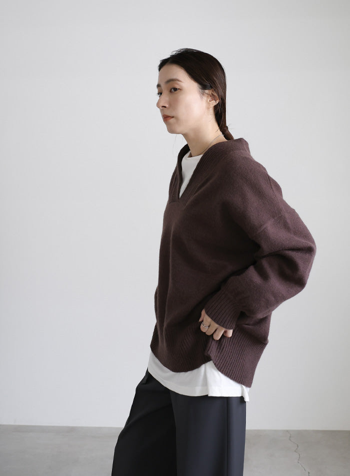 Vネックボリュームスリーブオーバーニット