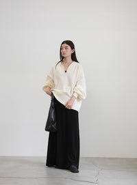 Vネックボリュームスリーブオーバーニット