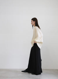 Vネックボリュームスリーブオーバーニット