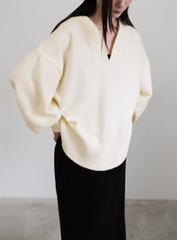 Vネックボリュームスリーブオーバーニット