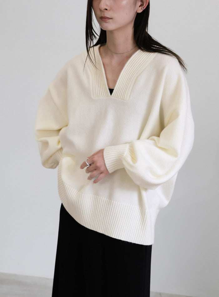 Vネックボリュームスリーブオーバーニット