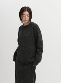 モヘアライククルーネックニット