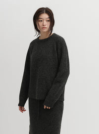 モヘアライククルーネックニット