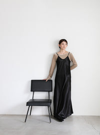 サテンフレアキャミワンピース