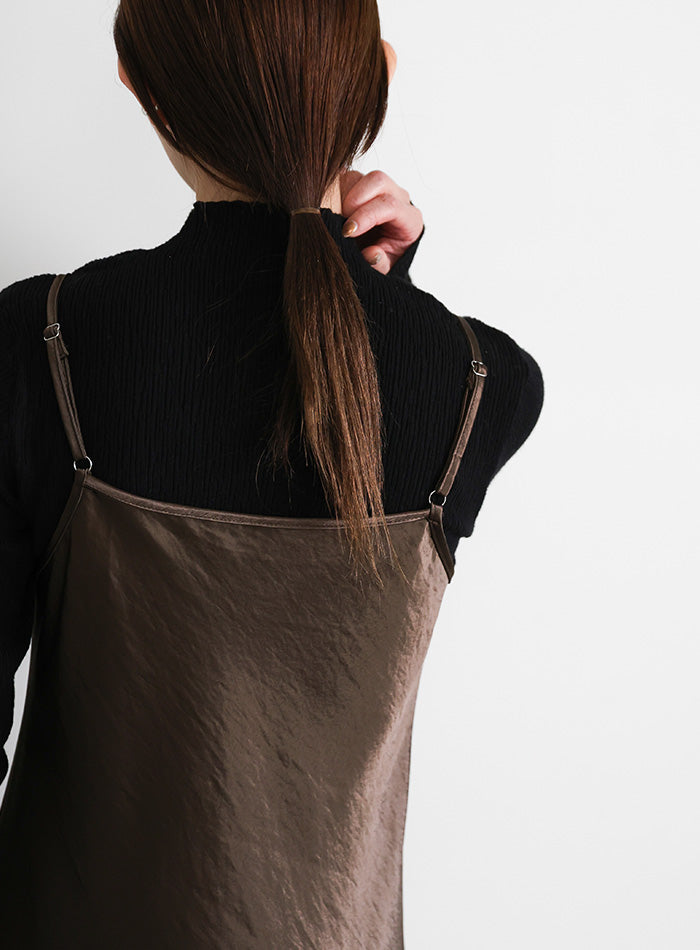 サテンフレアキャミワンピース