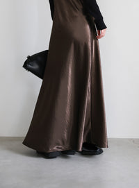 サテンフレアキャミワンピース