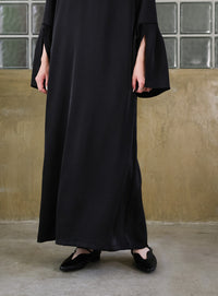 【オケージョン/結婚式】スリットスリーブVネックワンピース