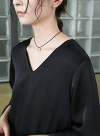 【オケージョン/結婚式】スリットスリーブVネックワンピース