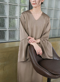 【オケージョン/結婚式】スリットスリーブVネックワンピース