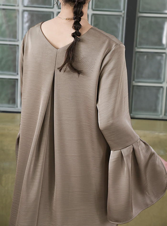 【オケージョン/結婚式】スリットスリーブVネックワンピース