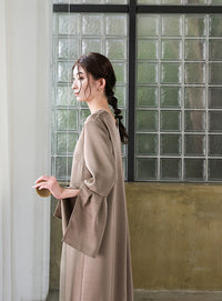 【オケージョン/結婚式】スリットスリーブVネックワンピース