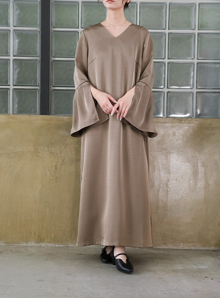 【オケージョン/結婚式】スリットスリーブVネックワンピース