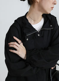 スタンドネックシアーフーディー