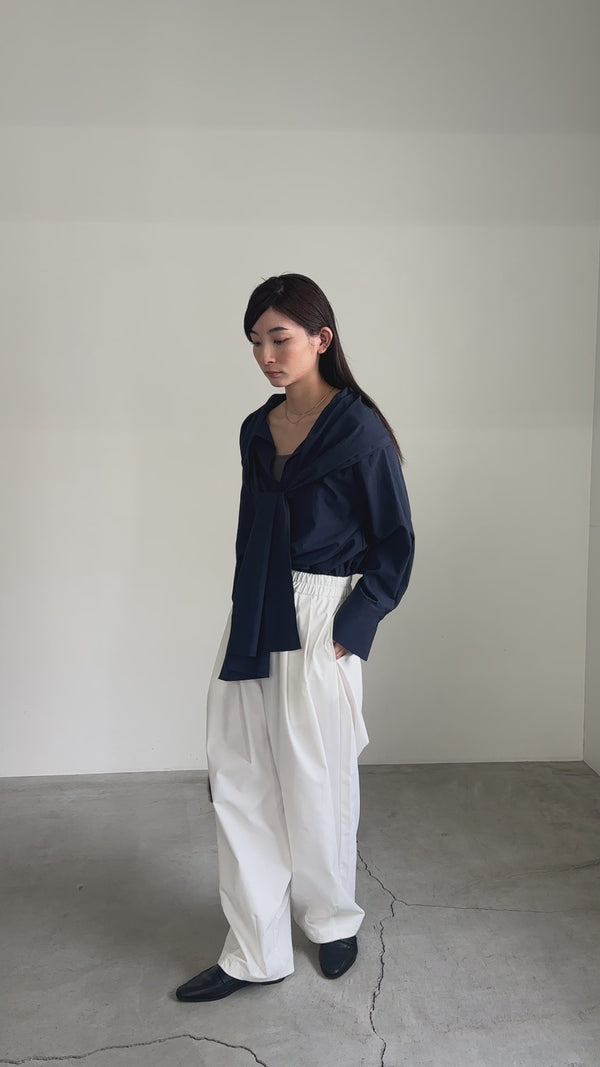 レイヤードライクVネックシャツ