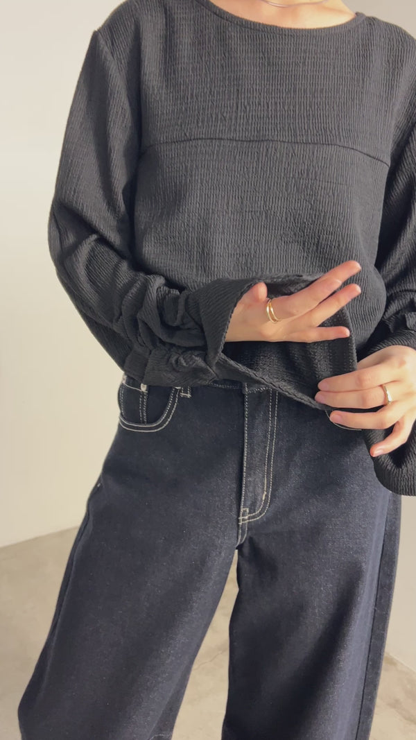 シャーリングスリットカフストップス