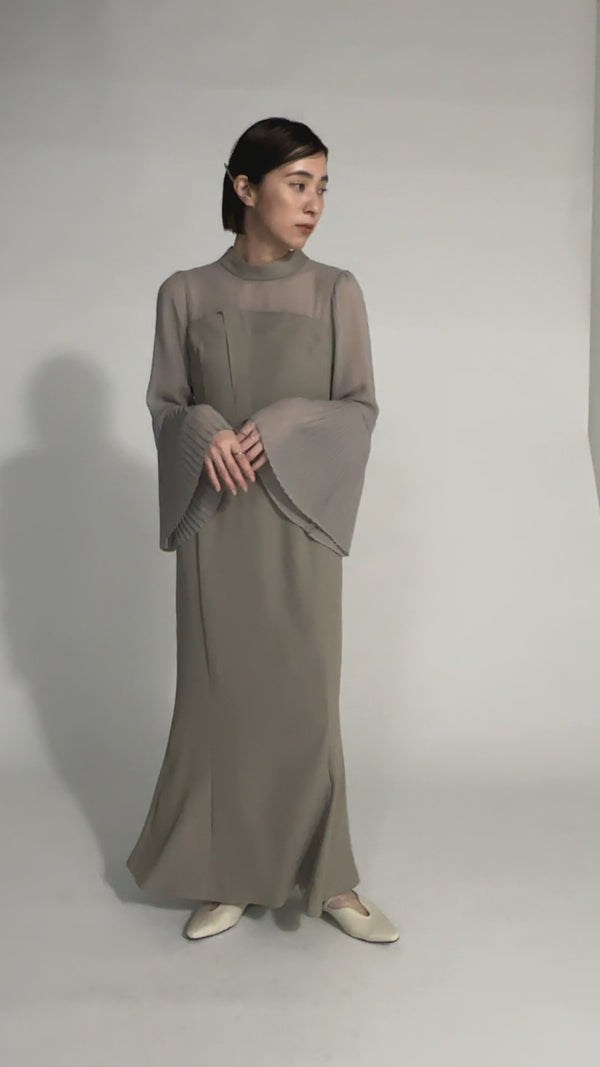 【オケージョン/結婚式】プリーツフレアスリーブロングワンピース