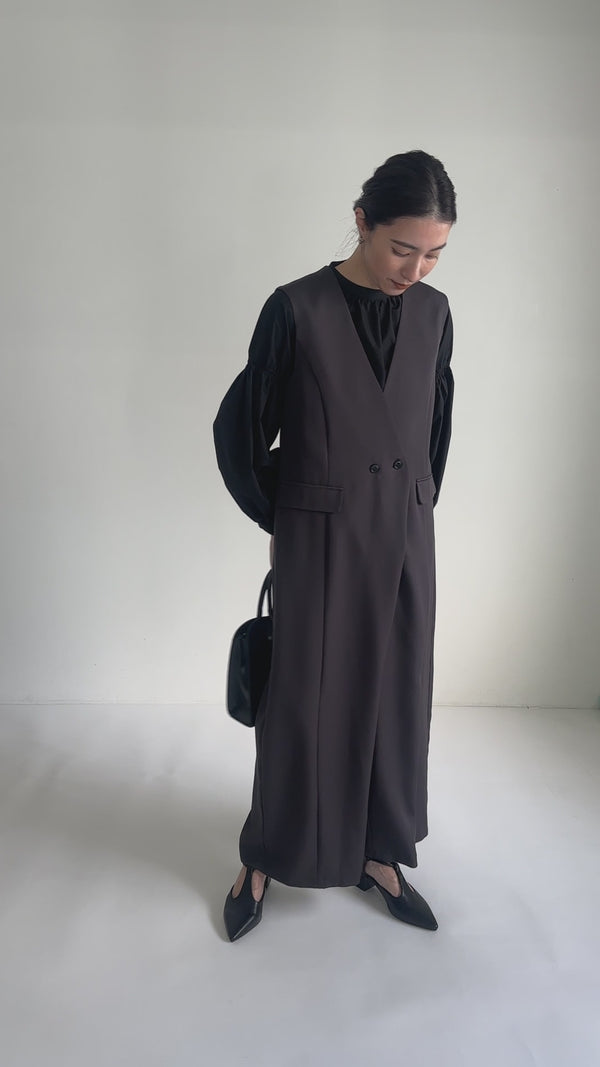 ノーカラーダブルボタンオールインワン