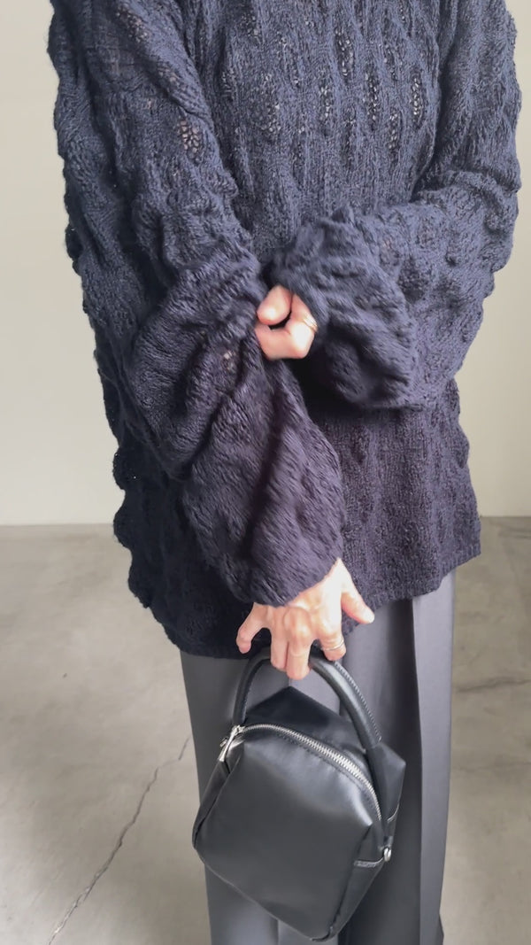 モヘアライクドロップ編みオーバーニット