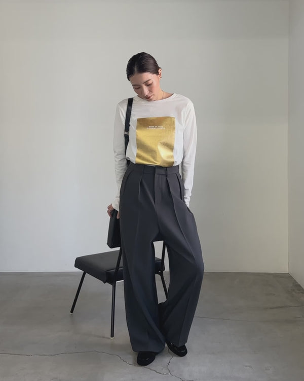 箔プリントロングTシャツ