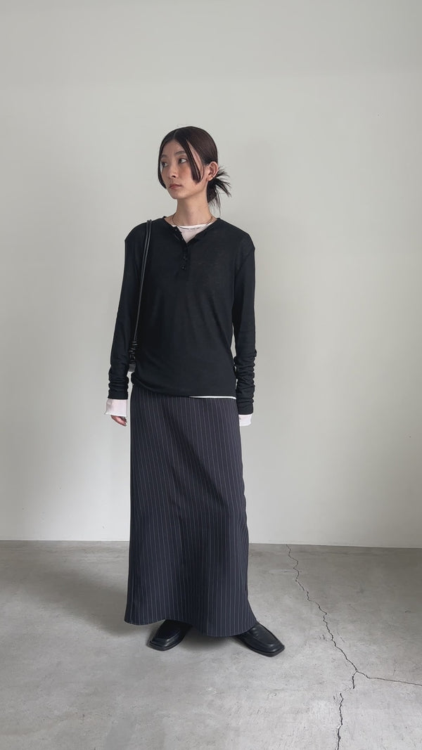 ピンストライプロングスカート