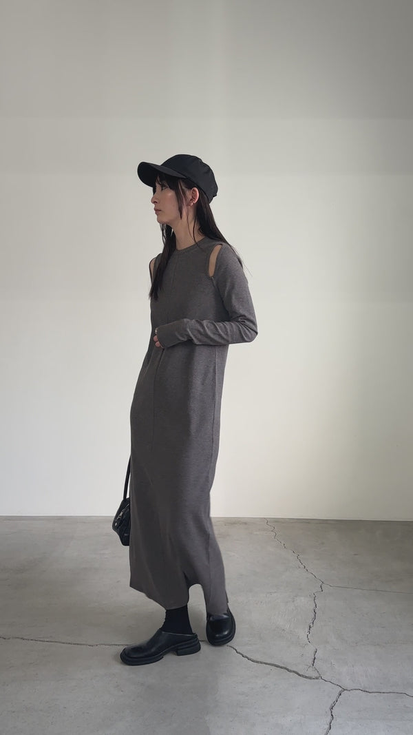 カットアウトリブワンピース