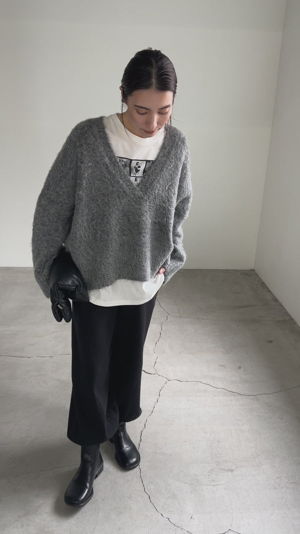 ウール混Vネックトップス