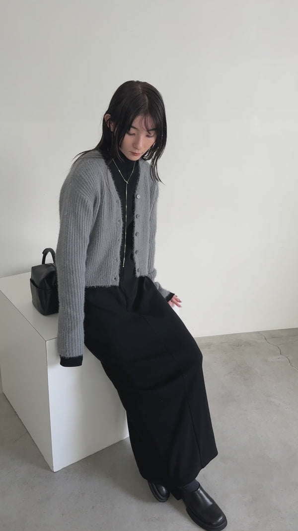 Vネックシャギーリブショートカーディガン